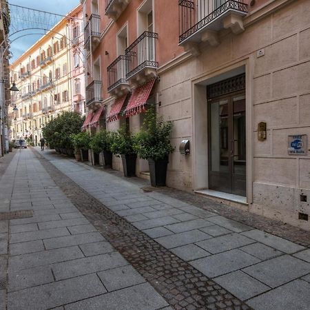 Right House Di Via Sulis - Best Neighborhood In The Town 卡利亚里 外观 照片