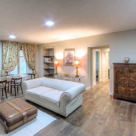 Right House Di Via Sulis - Best Neighborhood In The Town 卡利亚里 外观 照片