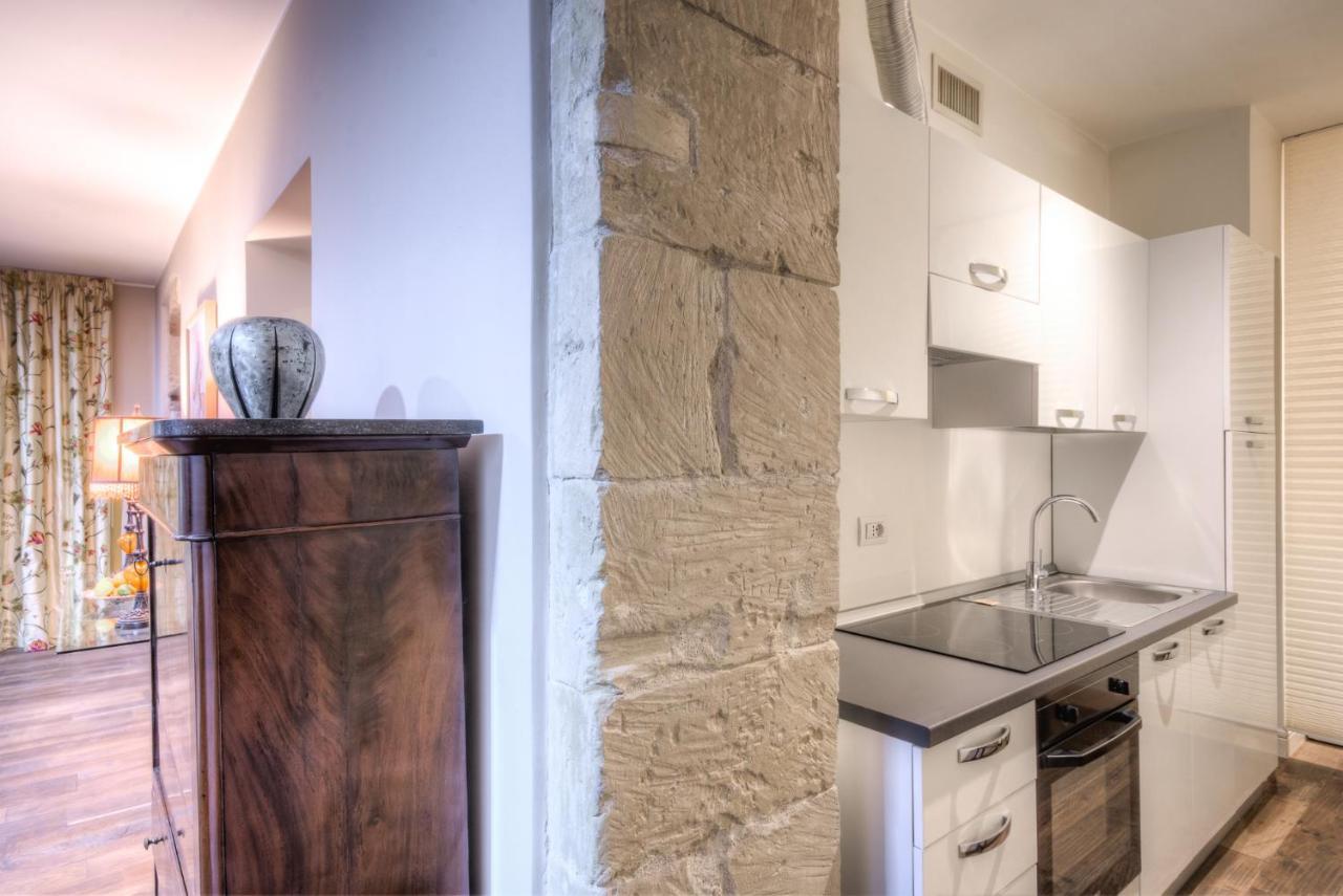 Right House Di Via Sulis - Best Neighborhood In The Town 卡利亚里 外观 照片