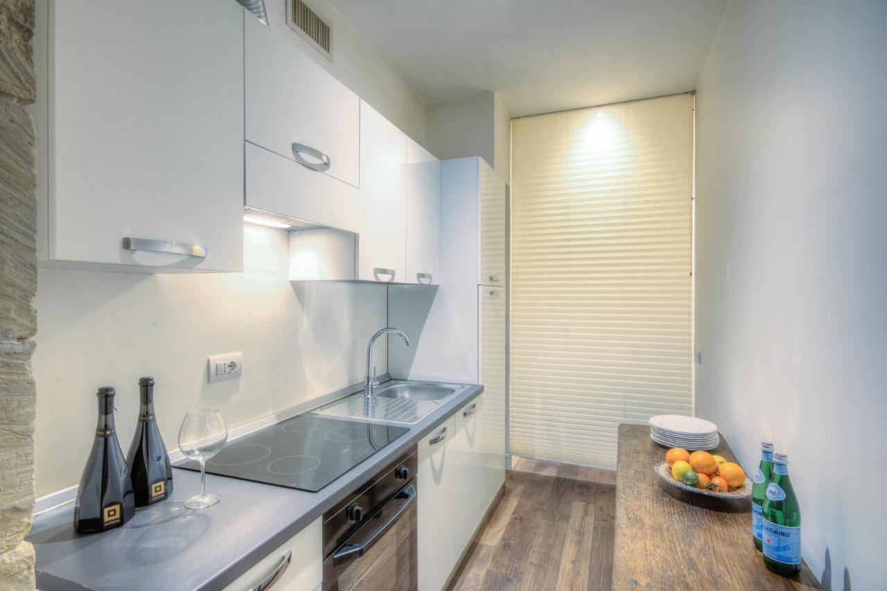 Right House Di Via Sulis - Best Neighborhood In The Town 卡利亚里 外观 照片