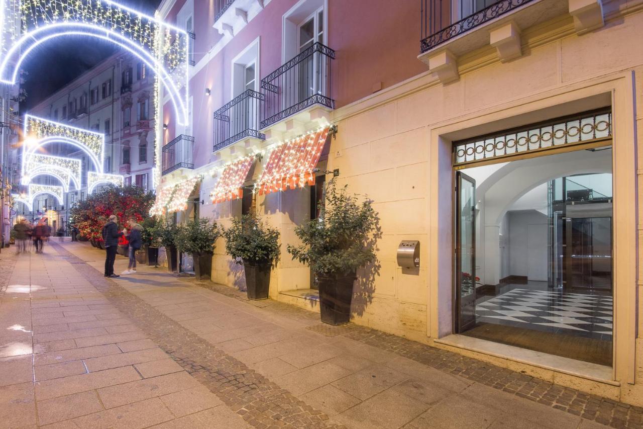 Right House Di Via Sulis - Best Neighborhood In The Town 卡利亚里 外观 照片